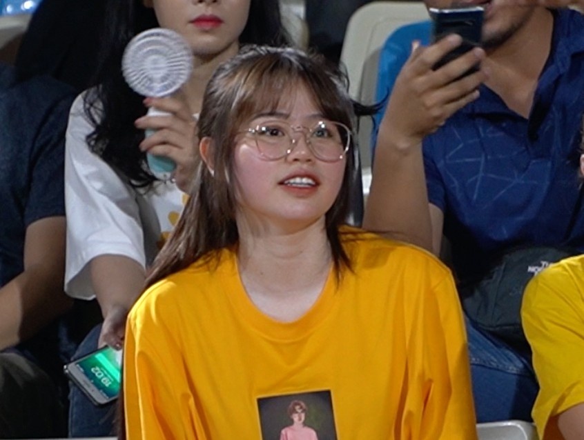 Huynh Anh den xem Quang Hai thi dau hinh anh