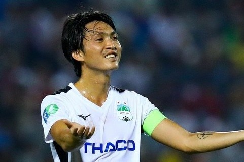 Tran Ha Noi - HAGL co xung danh dai chien khi vang nhieu tuyen thu? hinh anh