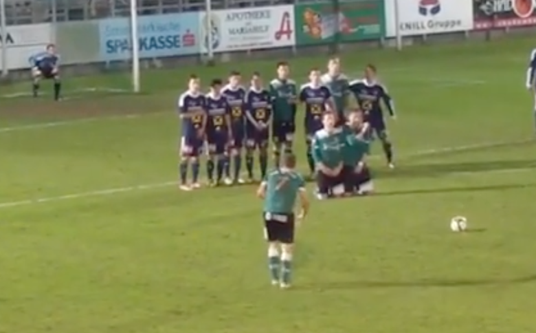 Sut vao mat dong doi sau pha dan xep da phat cau ky hinh anh