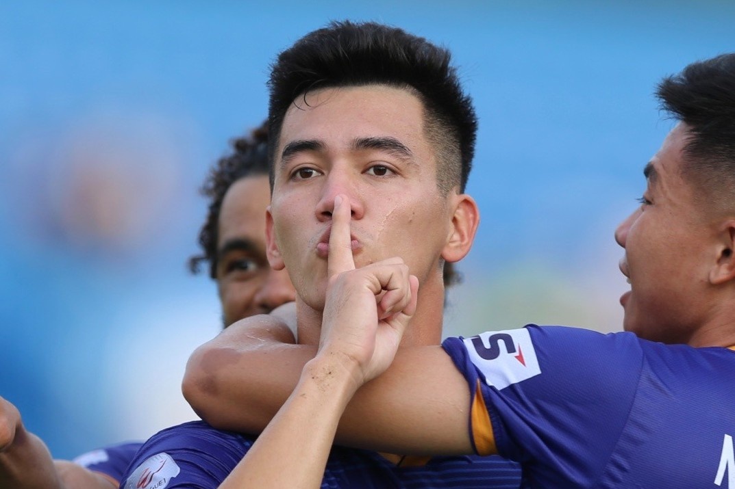 Nhieu hoc tro cua HLV Park toa sang o vong 4 V.League hinh anh