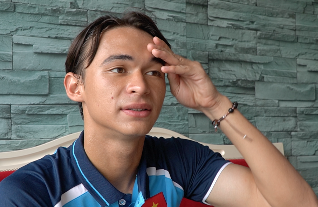 'Xem tivi chua cam nhan duoc tai nang cua Cong Phuong' hinh anh