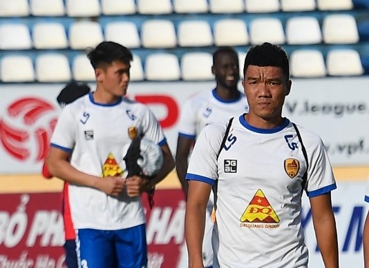 HLV thu mon Quang Nam vang mat sau su co chat mau la hinh anh