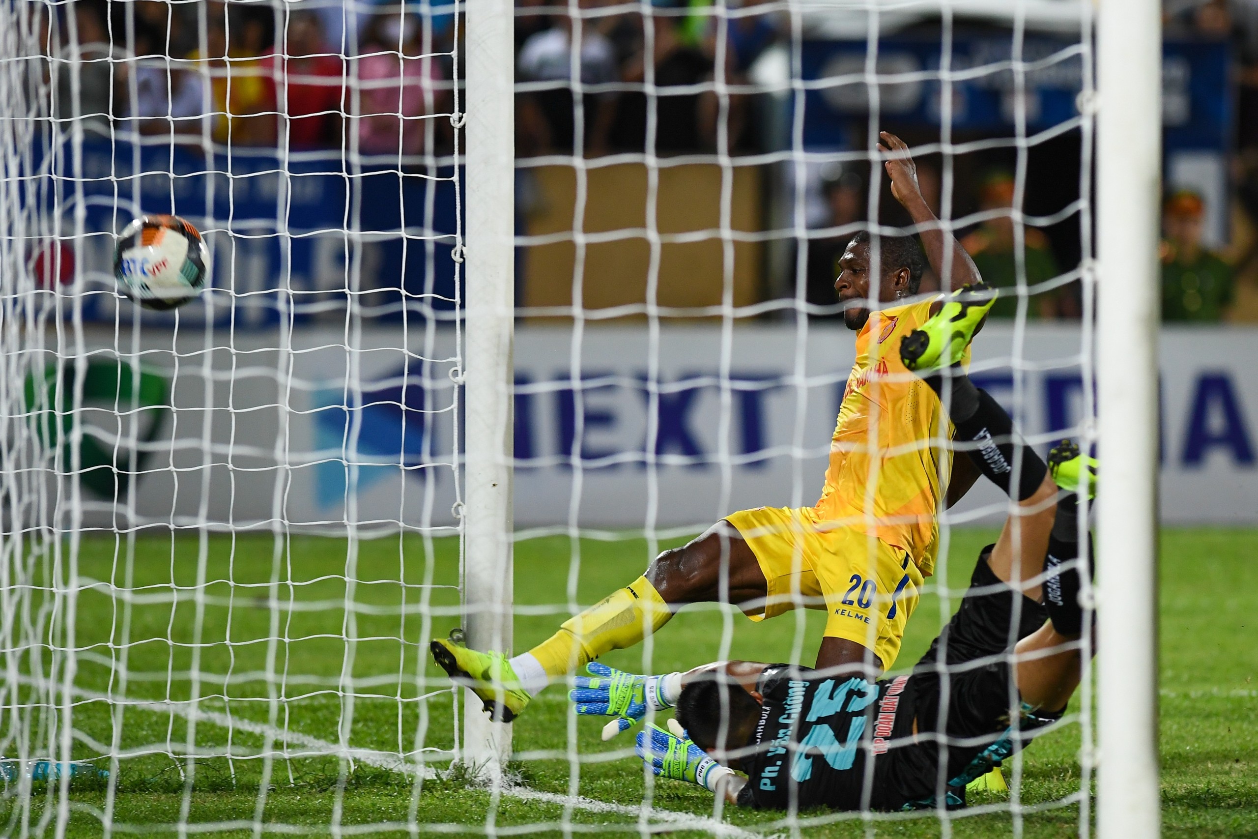 nam dinh vs quang nam anh 1