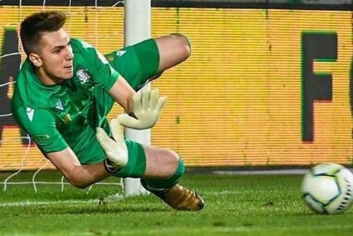 Thu mon bi duoi sau hai lan can pha penalty hinh anh