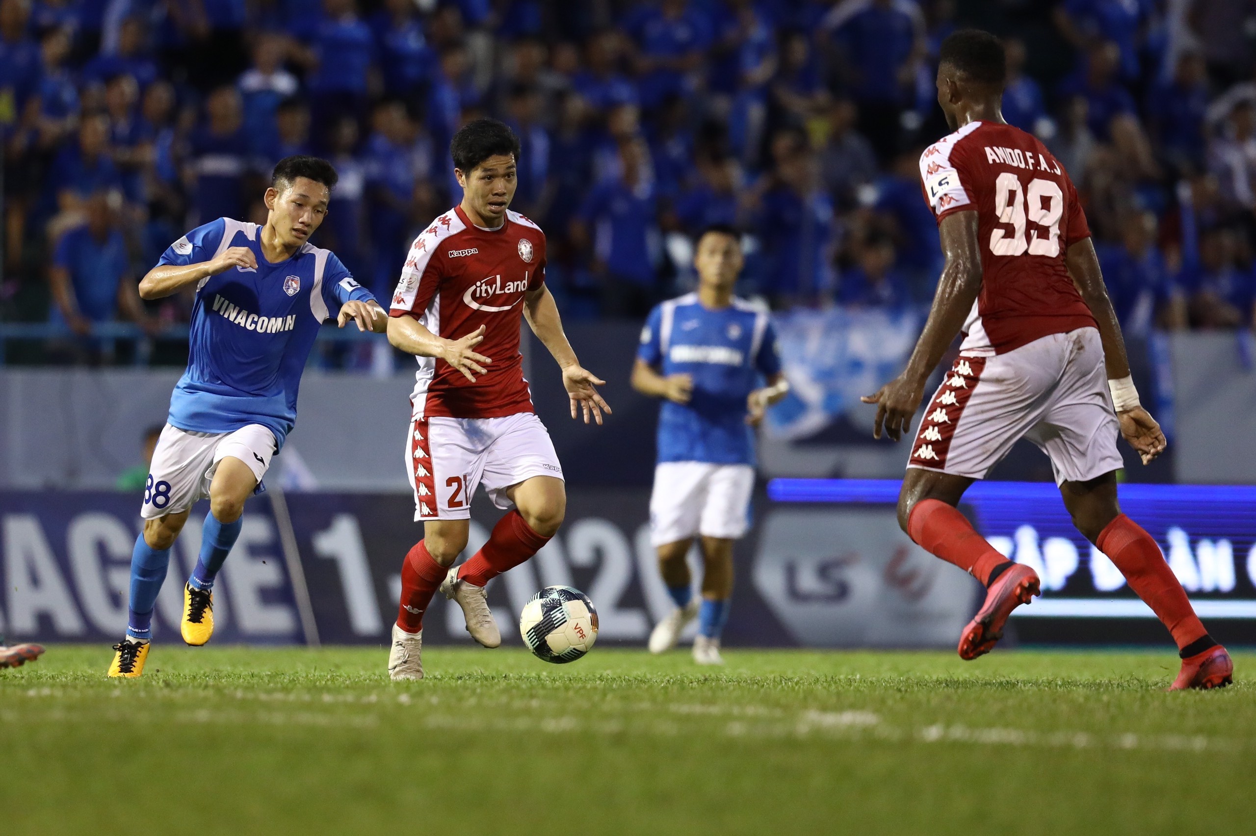 tp.hcm vs ha noi anh 4