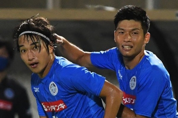 Cau thu khien doi nha nhan ban thua vi duong chuyen bat can hinh anh