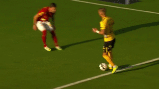 Sao Thuy Dien toa sang voi pha kien tao kieu rabona hinh anh