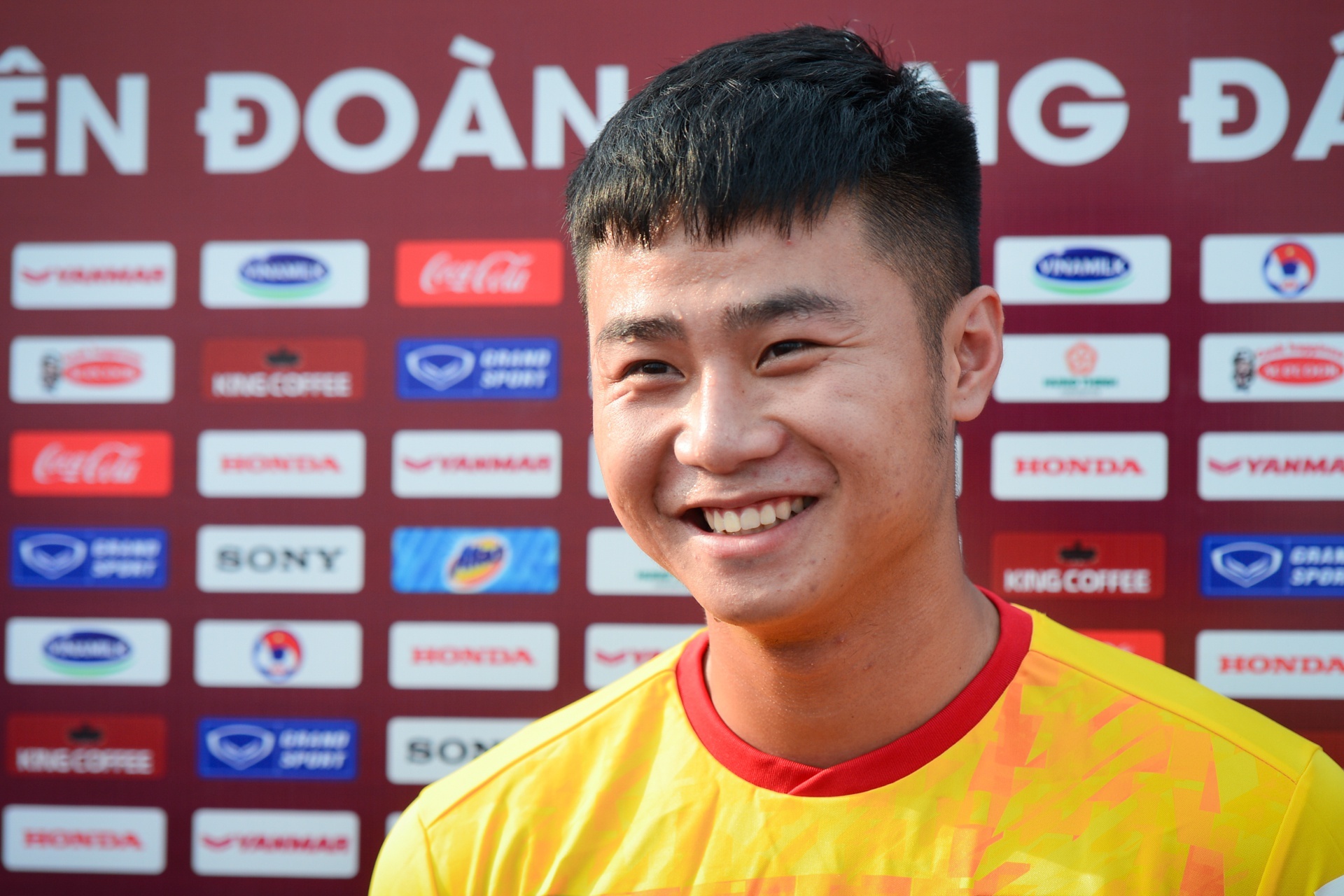 Van Toan: 'Ky SEA Games nay rat quan trong voi toi' hinh anh