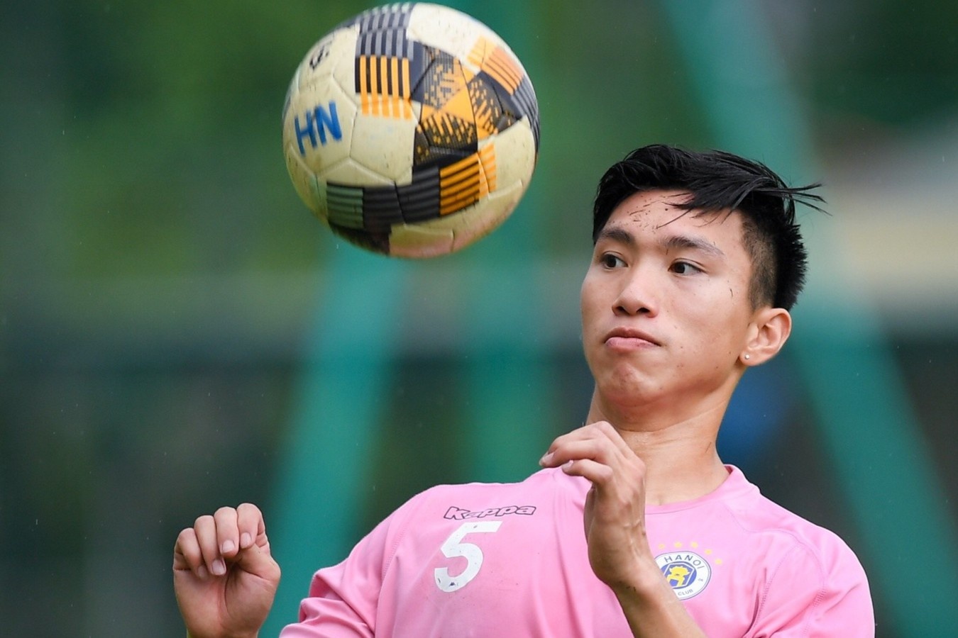 Van Hau chua du dieu kien thi dau o Cup quoc gia hinh anh