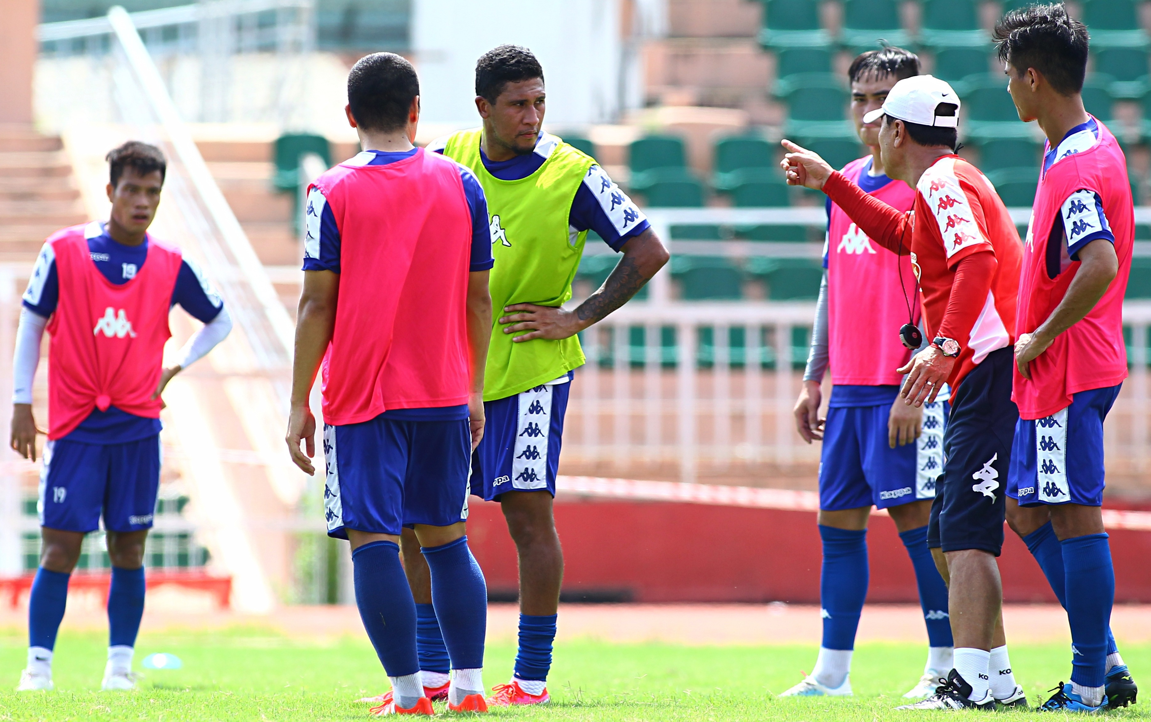 ha noi vs tp.hcm anh 2