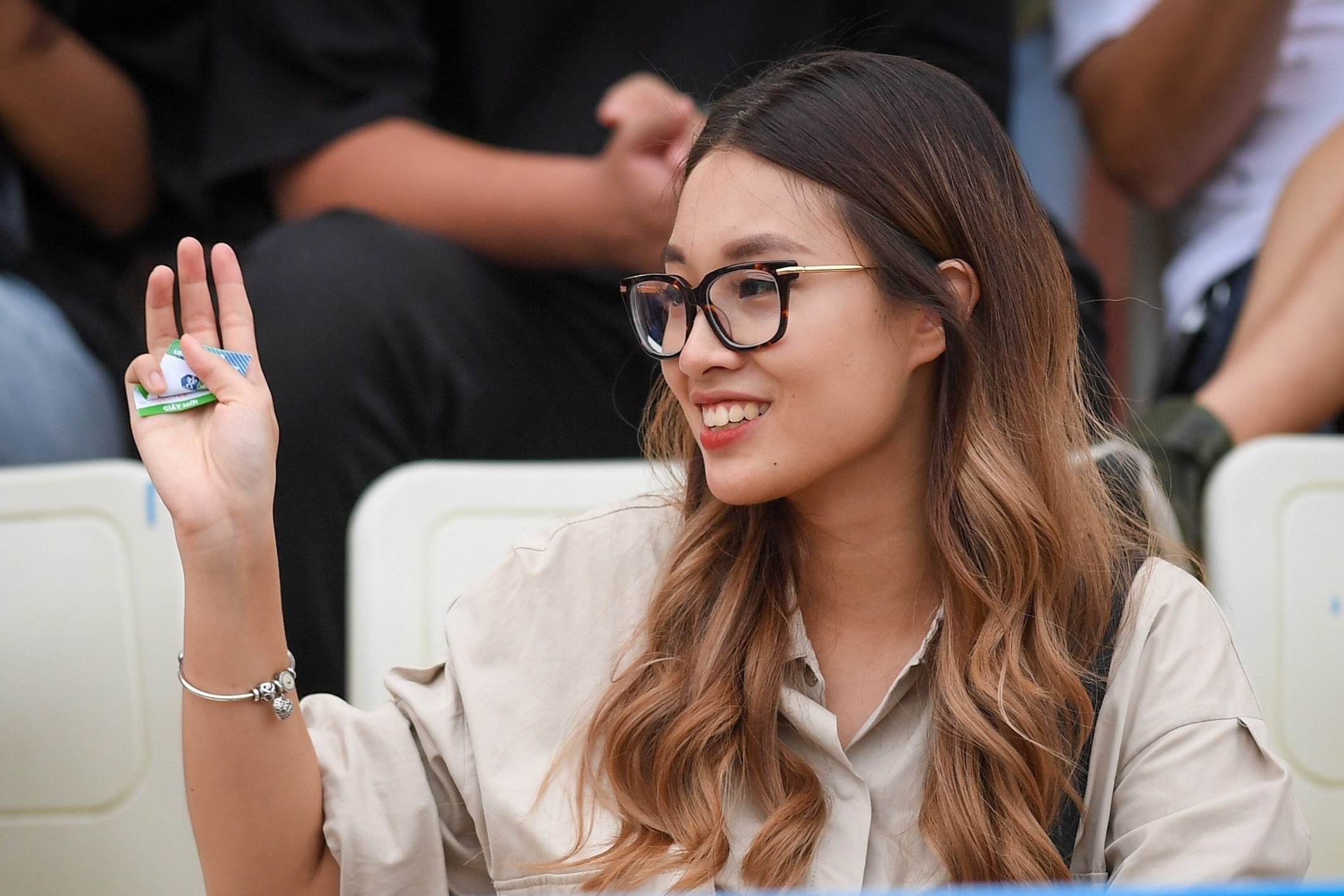 a hau huyen my anh 7