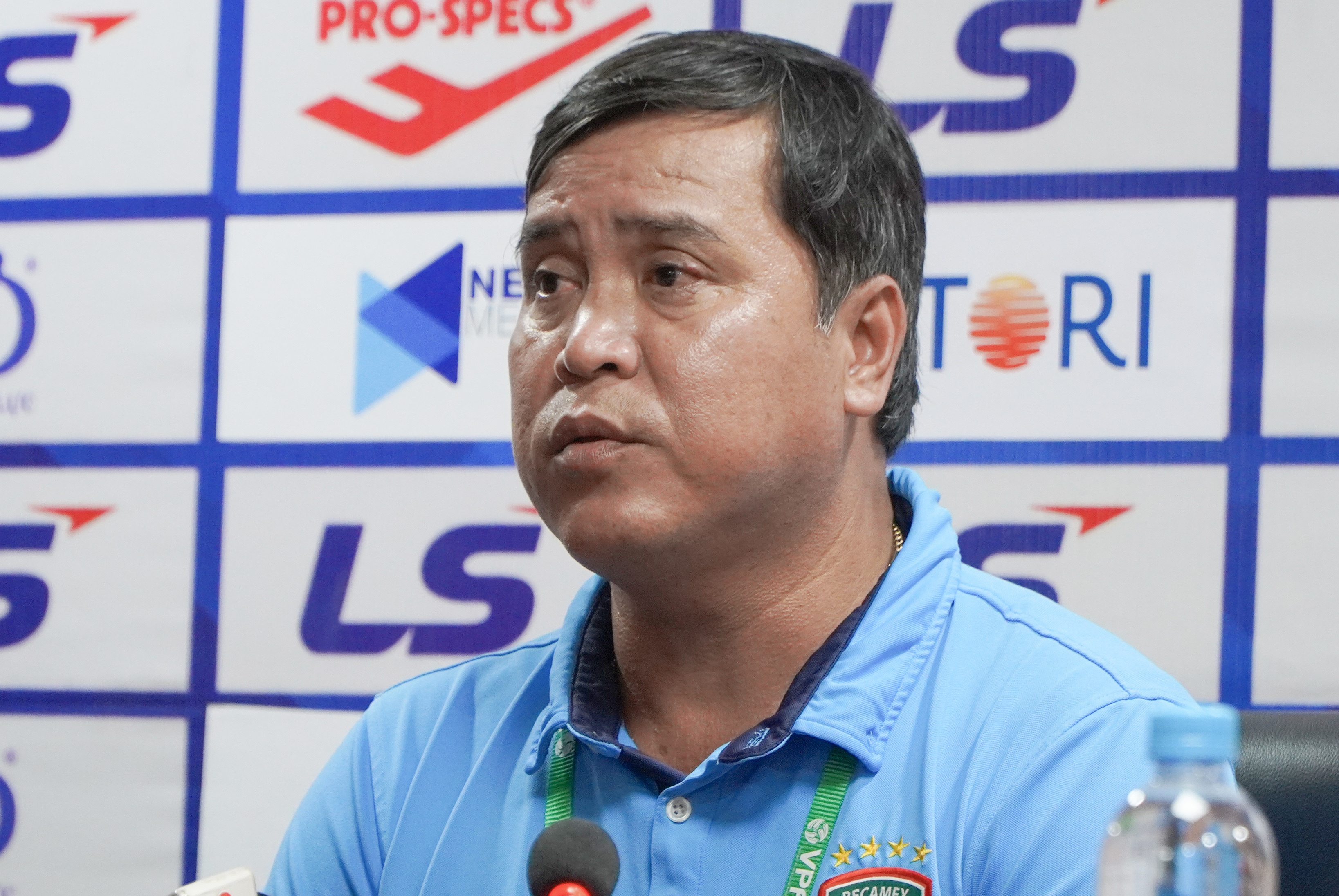 HLV CLB Binh Duong ly giai viec Tien Linh khong thi dau hinh anh