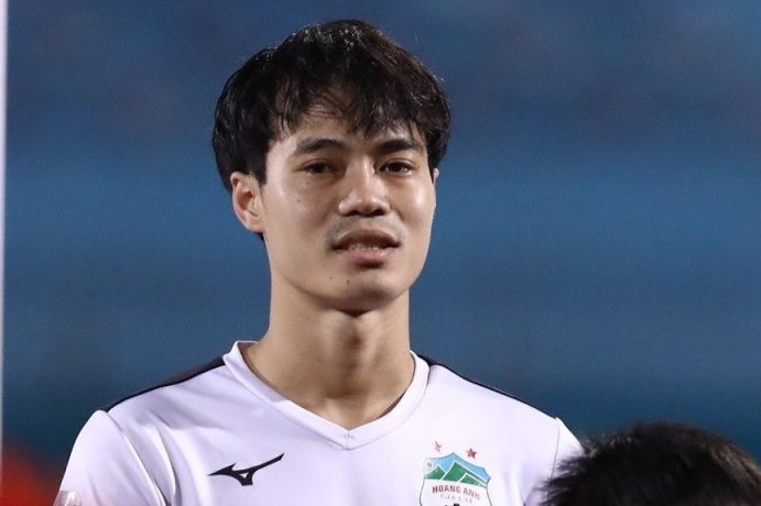 Van Toan gui tien nho ca si Thuy Tien ung ho dong bao mien Trung hinh anh