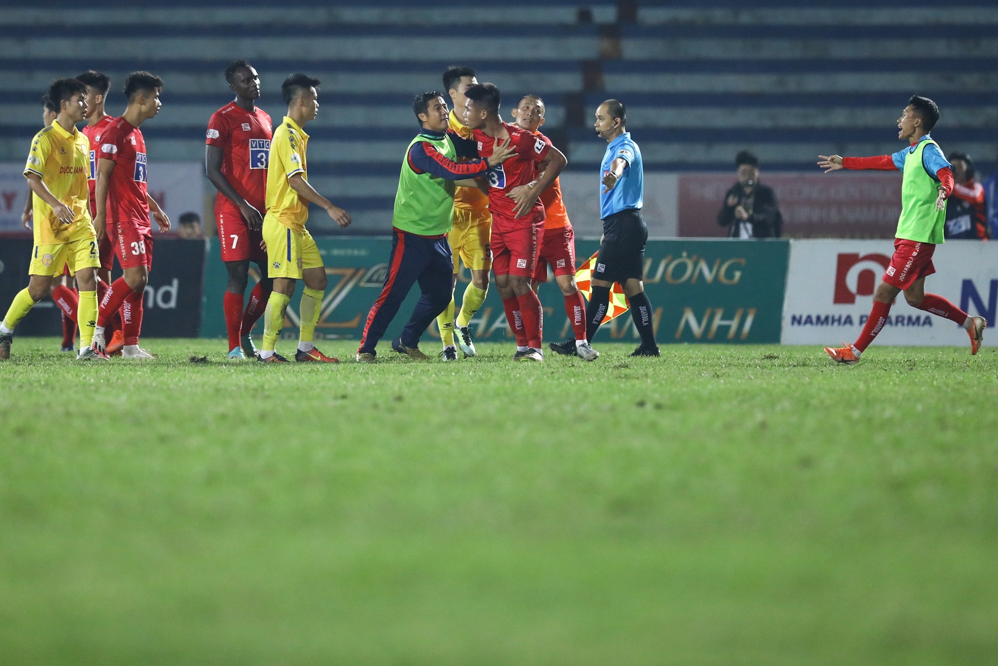 hai phong vs nam dinh anh 1