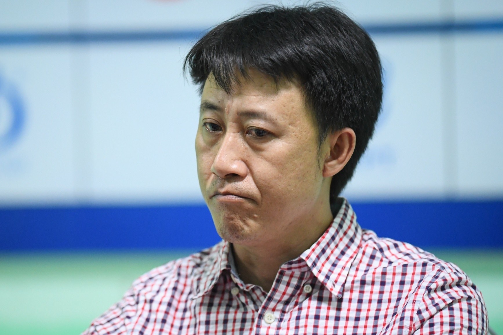 HLV Nguyen Thanh Cong van o lai du CLB Quang Nam xuong hang hinh anh