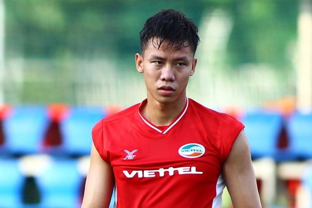Que Ngoc Hai: 'CLB Viettel can su may man de vo dich V.League' hinh anh