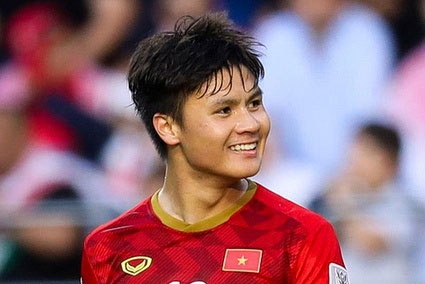 Tuyen Viet Nam da 3 tran vong loai World Cup luc nua dem hinh anh