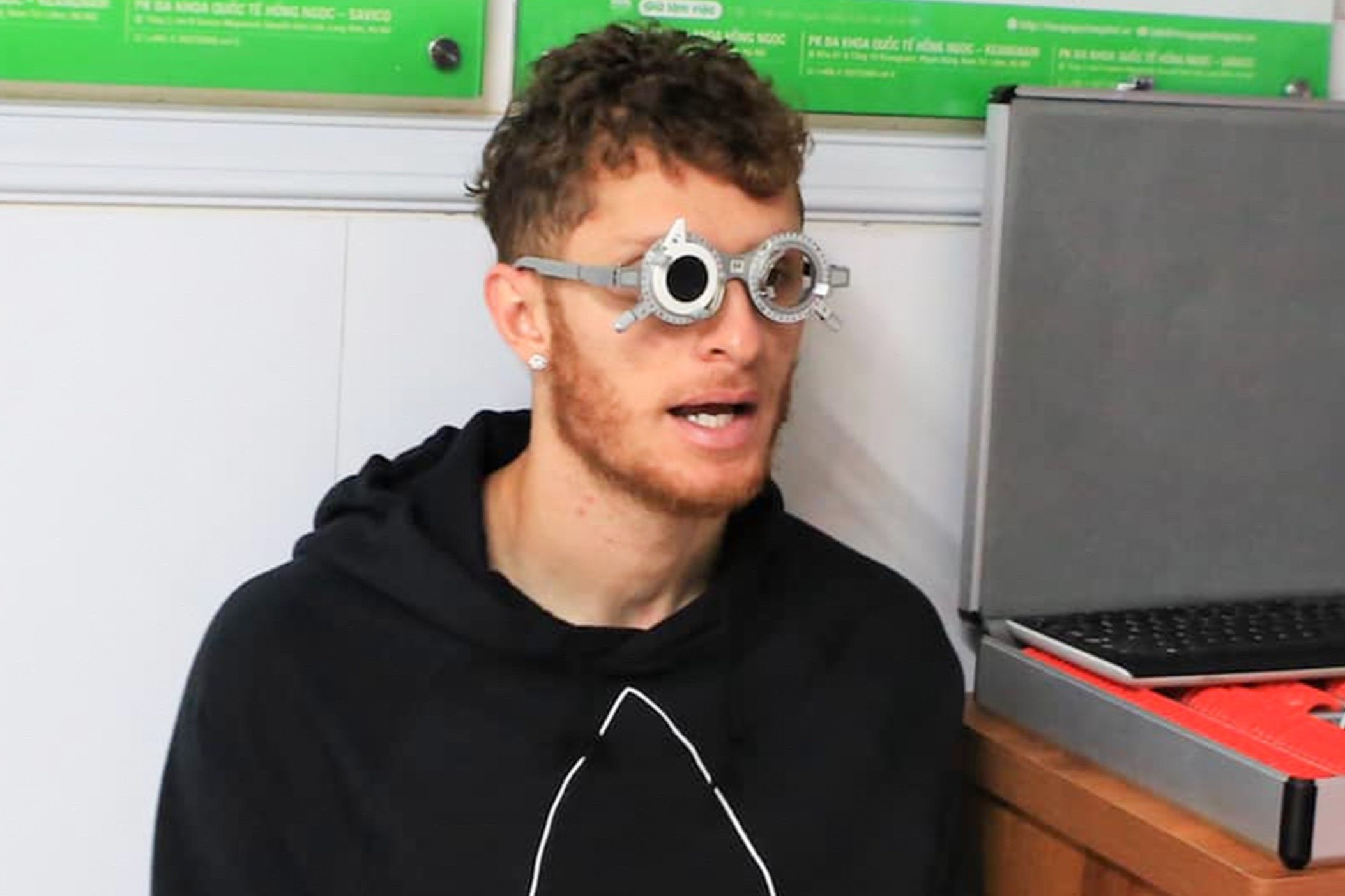 Geovane kiem tra suc khoe truoc khi gia nhap CLB Ha Noi hinh anh