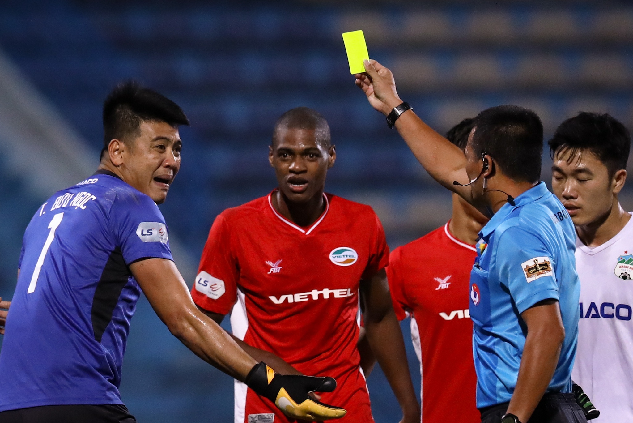 doi hinh cao nhat v.league 2020 anh 2