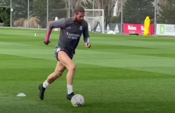 Ramos pho dien ky thuat qua nguoi tren san tap hinh anh