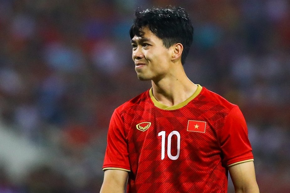 Cong Phuong vang mat trong buoi tap dau tien cua tuyen Viet Nam hinh anh