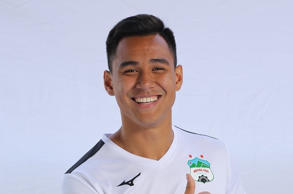 CLB HAGL co su phuc vu cua cau thu Viet kieu hinh anh