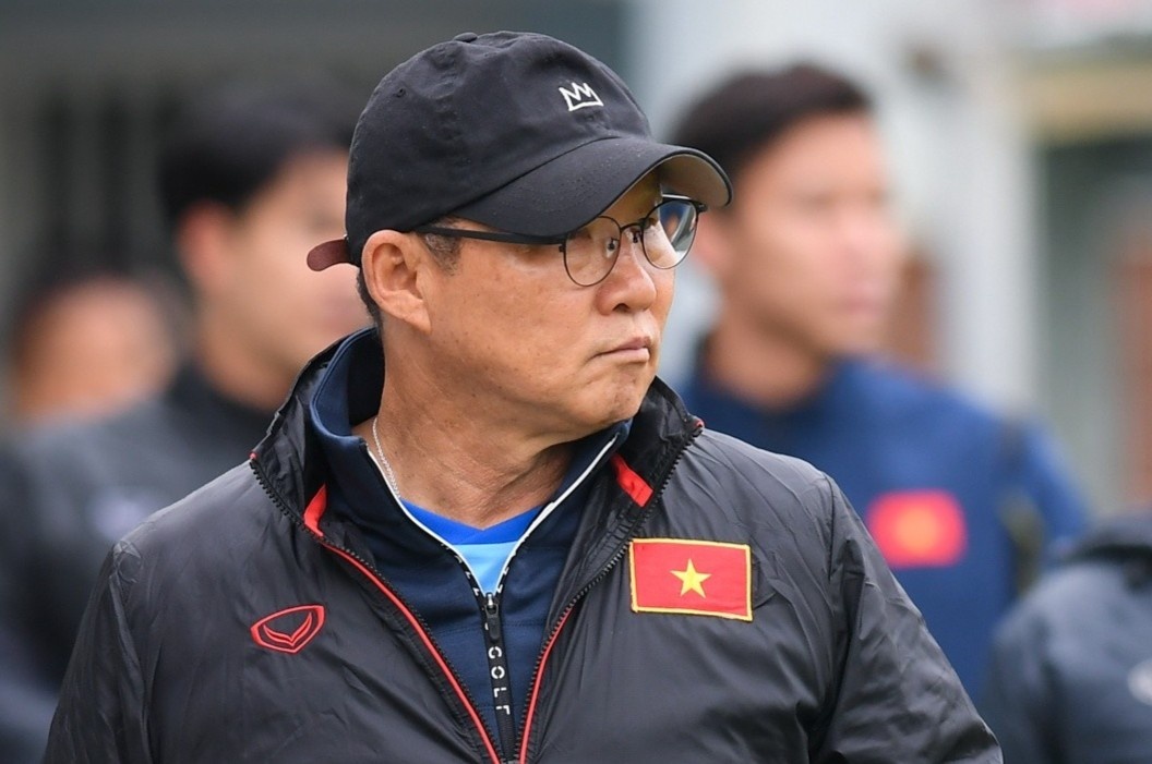 HLV Park dan dat tuyen Viet Nam dau Dortmund hinh anh