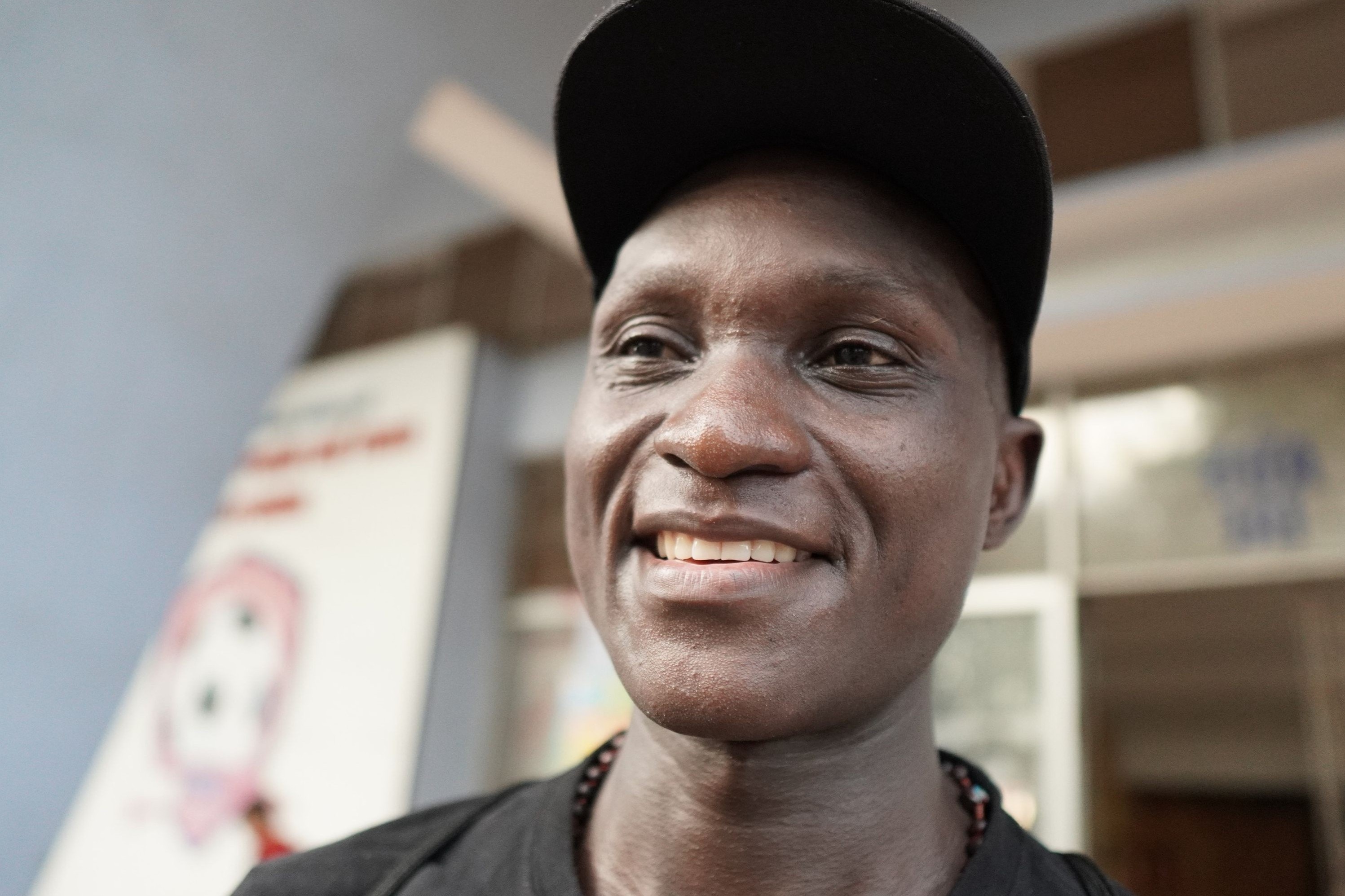 CLB Hai Phong phai den bu 56.500 USD cho ngoai binh Uganda hinh anh