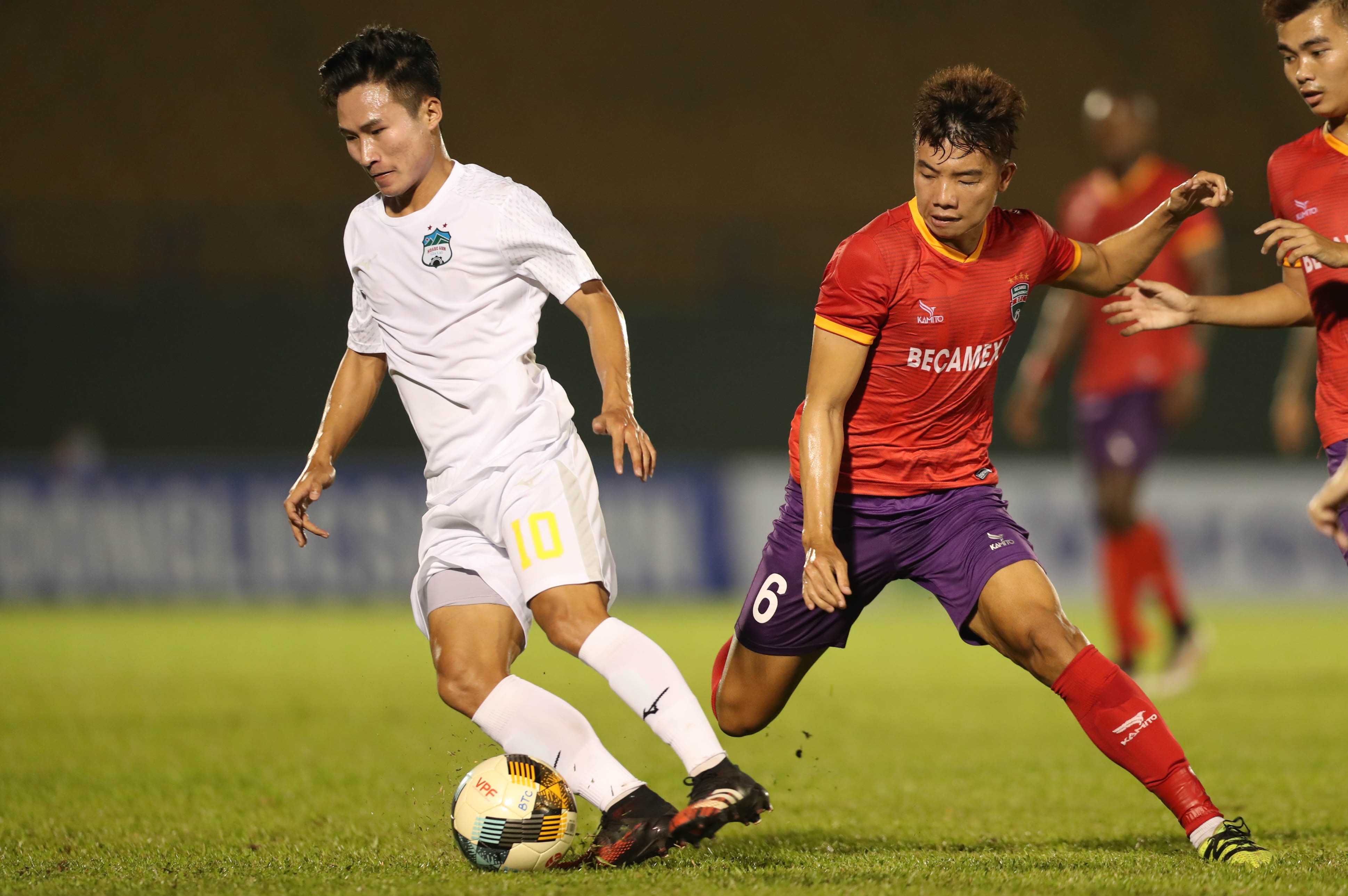 binh duong vs hagl anh 1