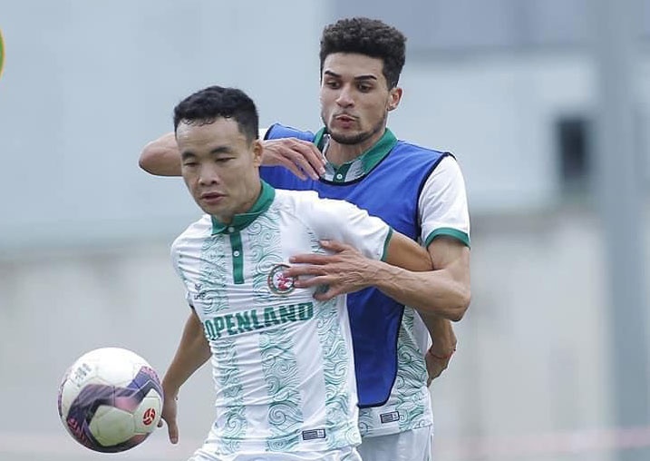 Cuu cau thu U16 Barca khong the giup CLB Binh Dinh thang SLNA hinh anh