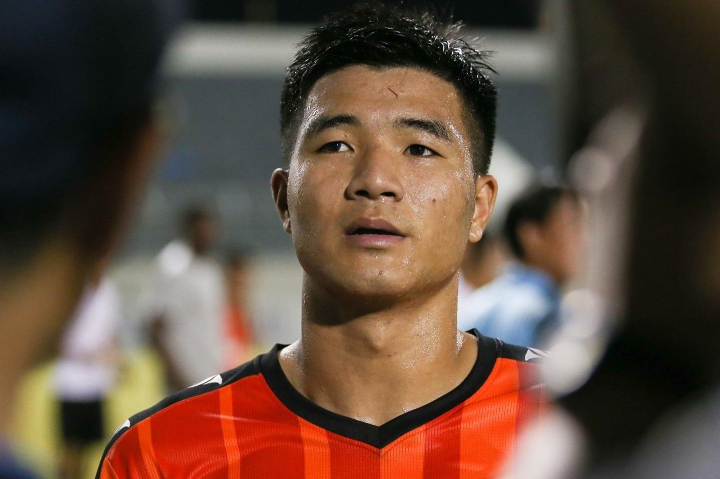 Duc Chinh ghi ban dau tien cho CLB Da Nang o V.League 2021 hinh anh