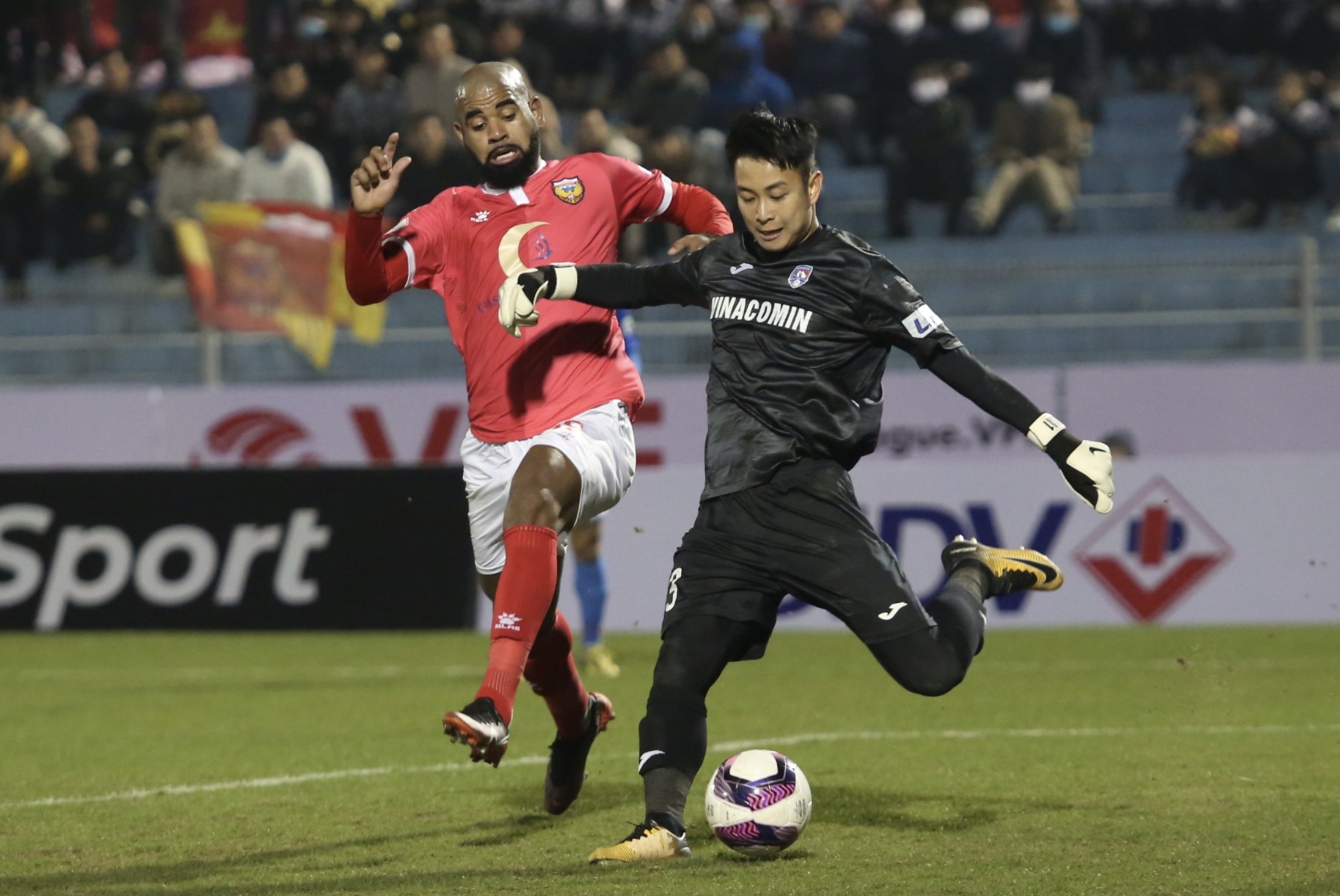 nhung ngoai binh that nghiep v.league anh 5