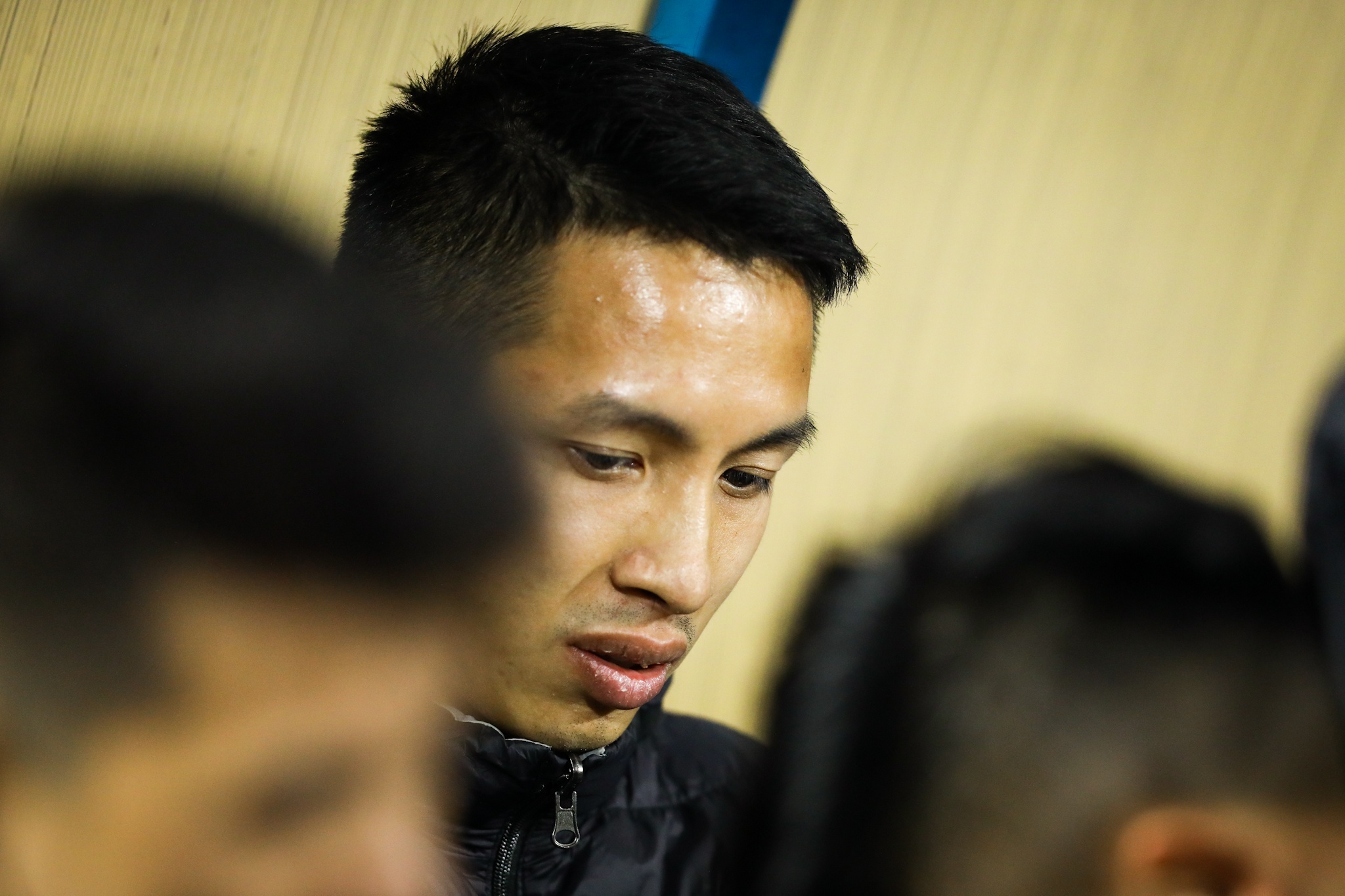 Cau thu pham loi voi Hung Dung bi cam thi dau 2 tran hinh anh