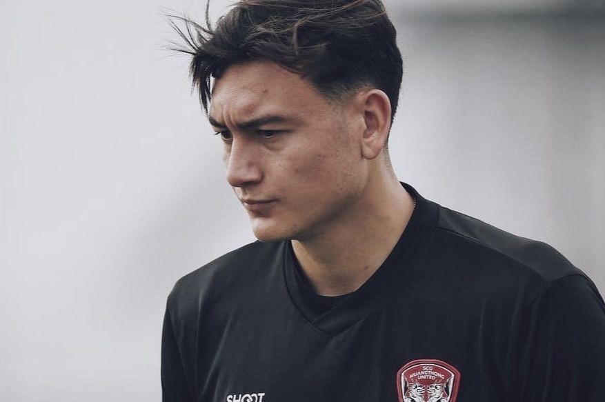 Van Lam vang mat trong top 6 thu mon hay nhat Thai League hinh anh