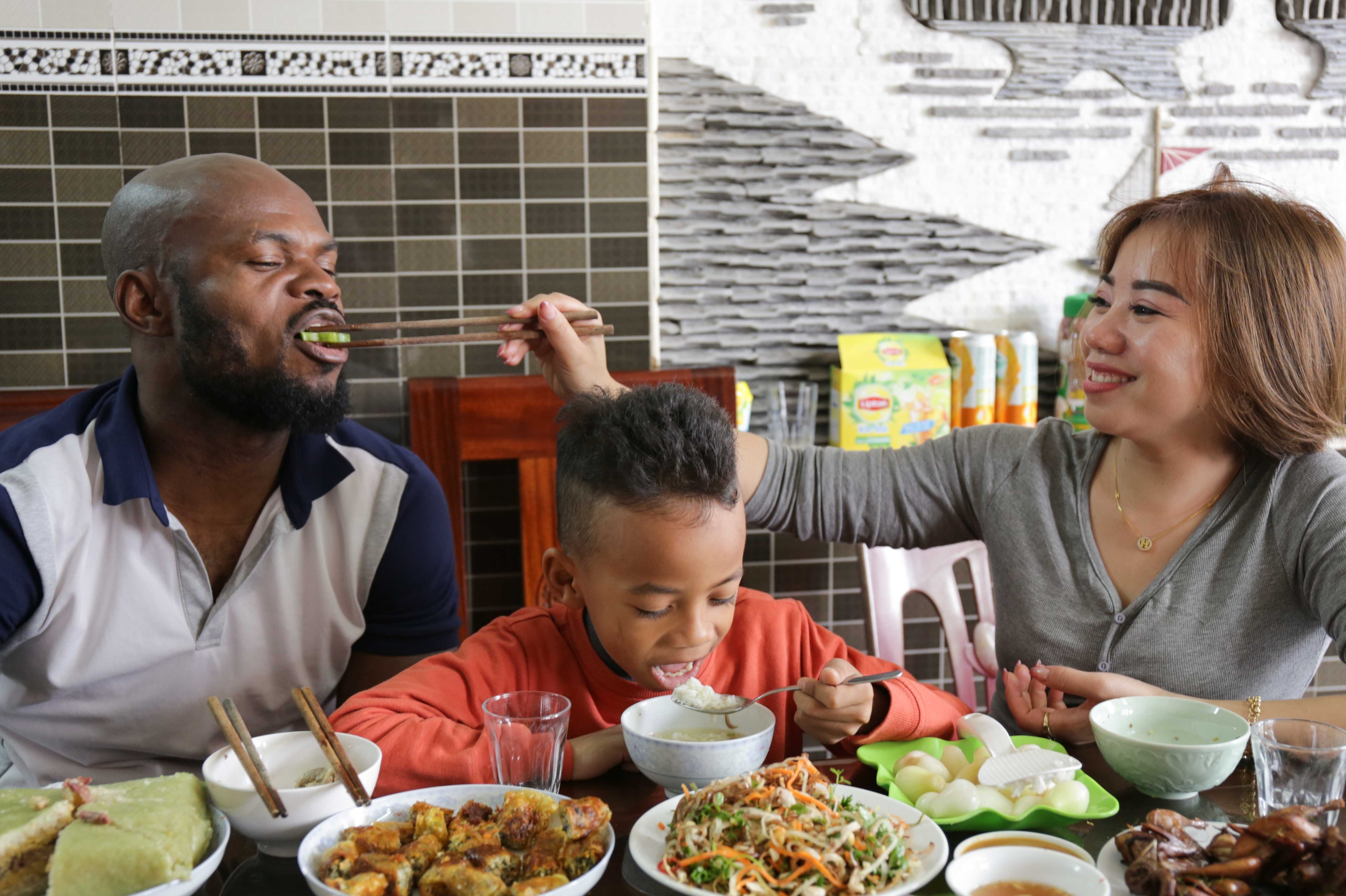 Tet don gian cua cau thu nhap tich Hoang Vissai hinh anh