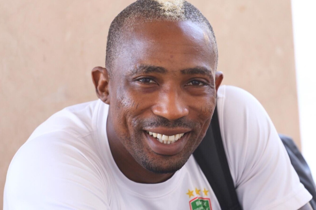 CLB Binh Dinh chieu mo Dinh Hoang Max hinh anh