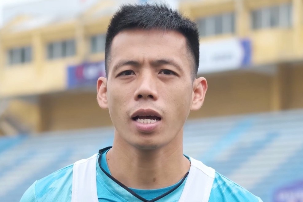 Cau thu CLB Ha Noi hao huc cho V.League tro lai hinh anh