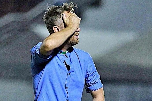 HLV Polking: 'Trong tai thien vi CLB Thanh Hoa' hinh anh