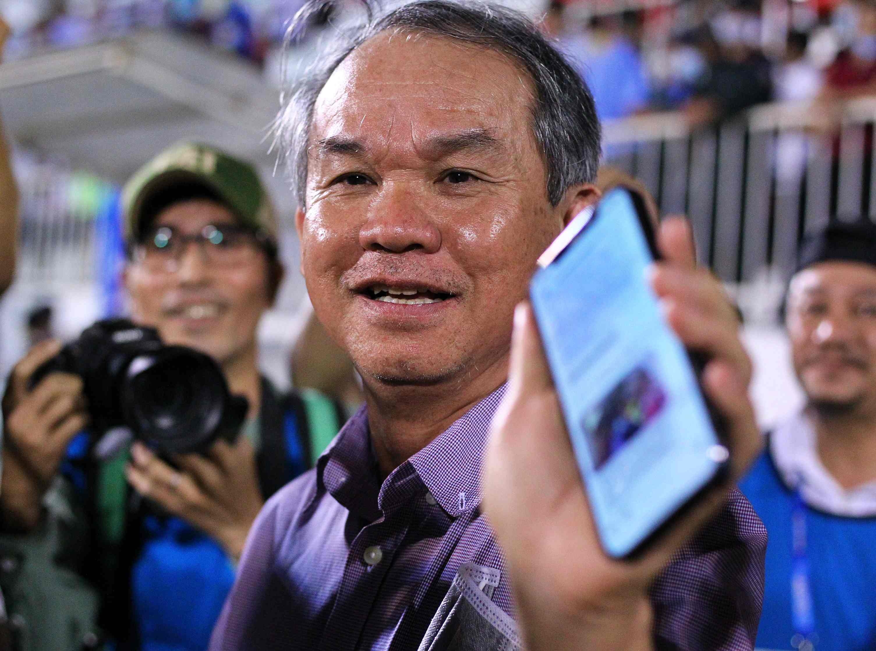 VFF tu choi thang thung de nghi cua bau Duc hinh anh