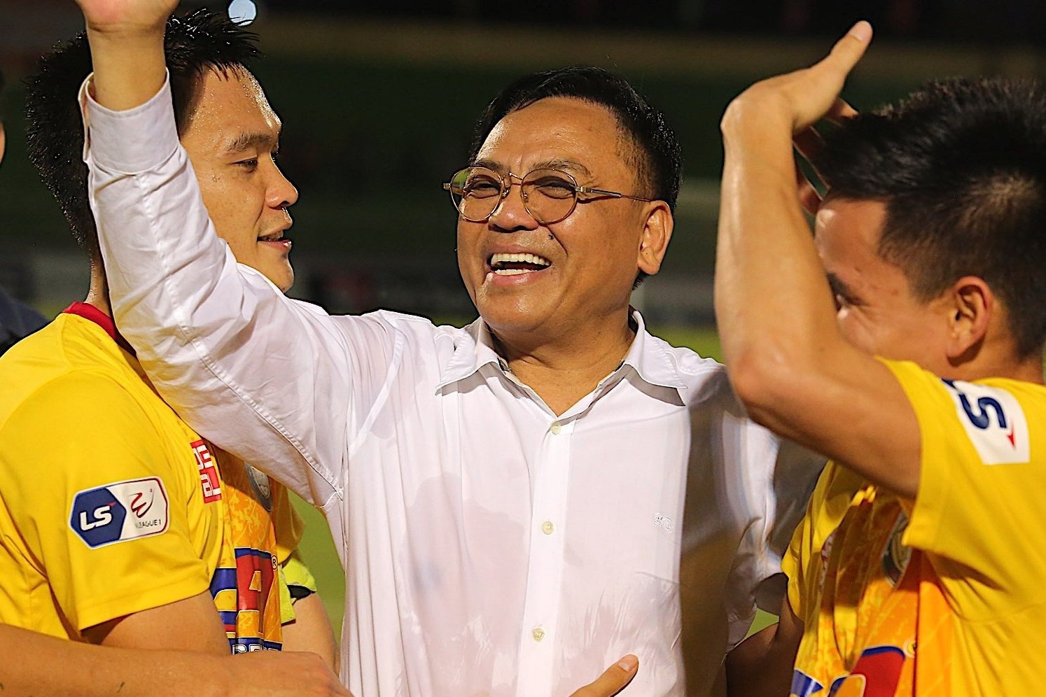 CLB Thanh Hoa duoc thuong mot ty dong khi noi dai mach bat bai hinh anh