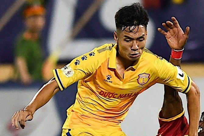 'Cac doi se ton that khoang 10 ty dong neu V.League hoan den sang nam' hinh anh