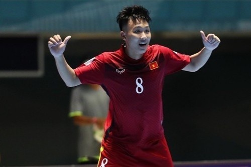 Tuyen futsal Viet Nam dau giao huu Iraq tai UAE hinh anh