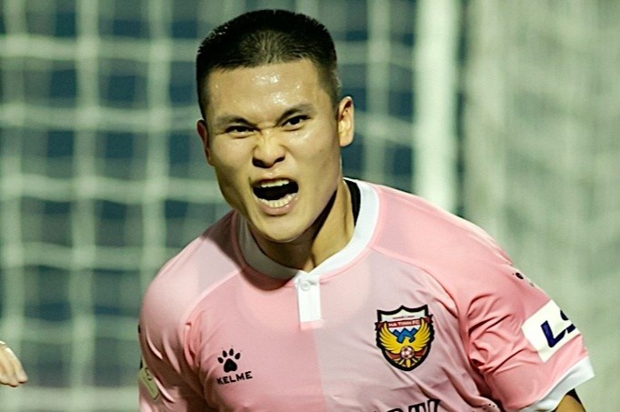 Pham Tuan Hai - thieu cho doi tuyen, thua voi U22 Viet Nam hinh anh