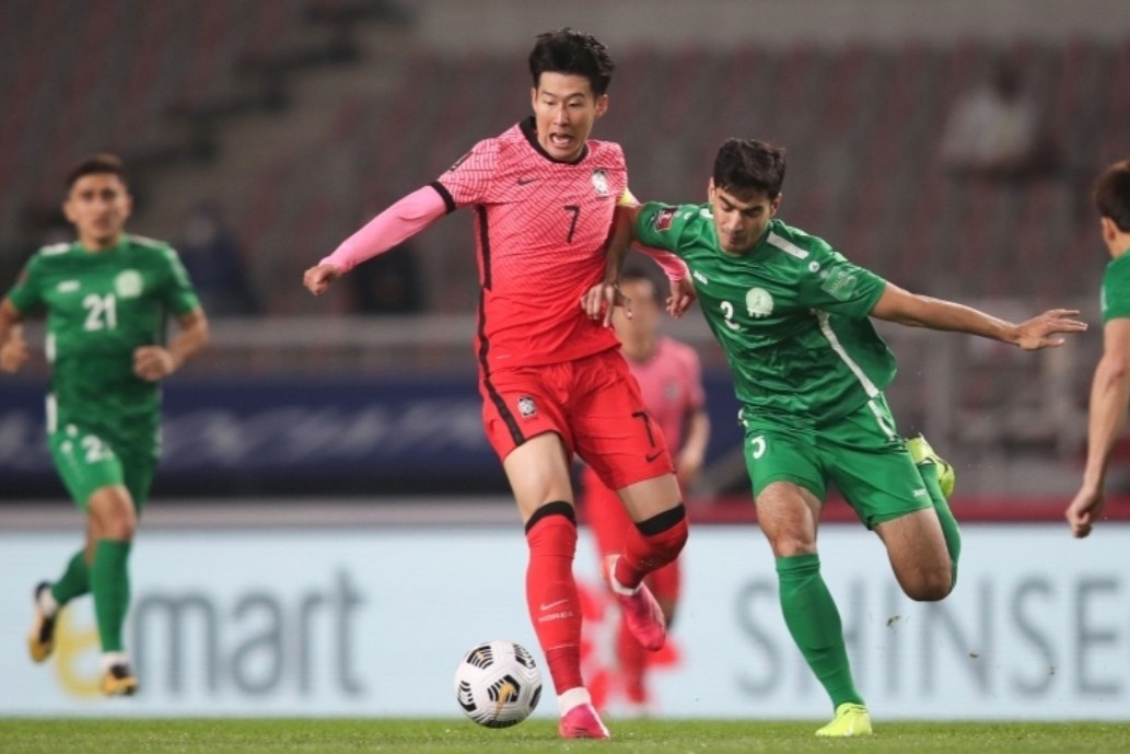 Son Heung-min tang bong loai bo 2 cau thu Turkmenistan hinh anh