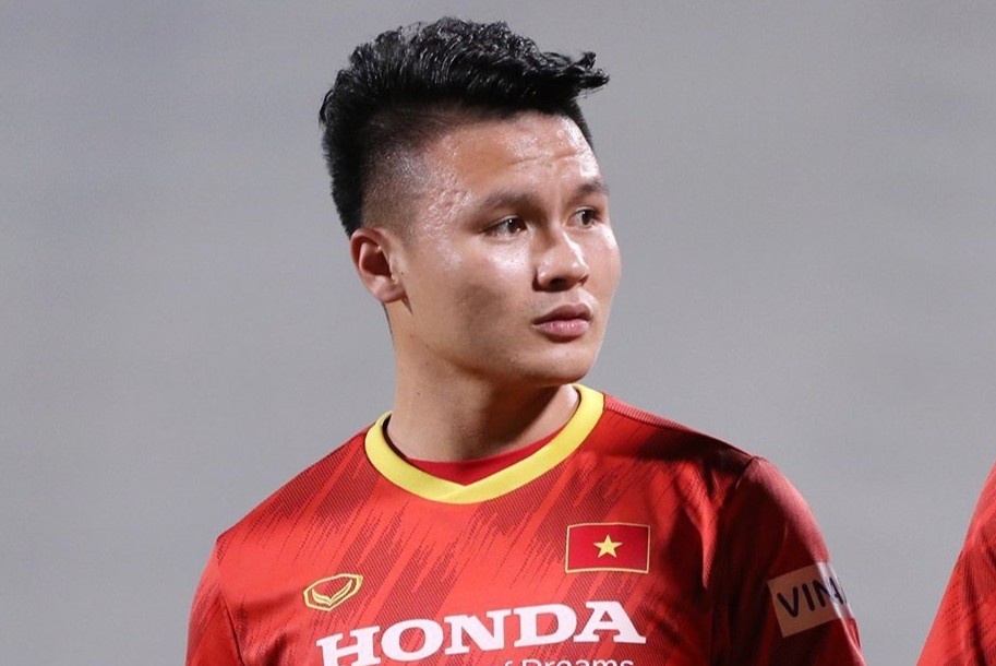 Quang Hai nghi tran Viet Nam - Malaysia hinh anh