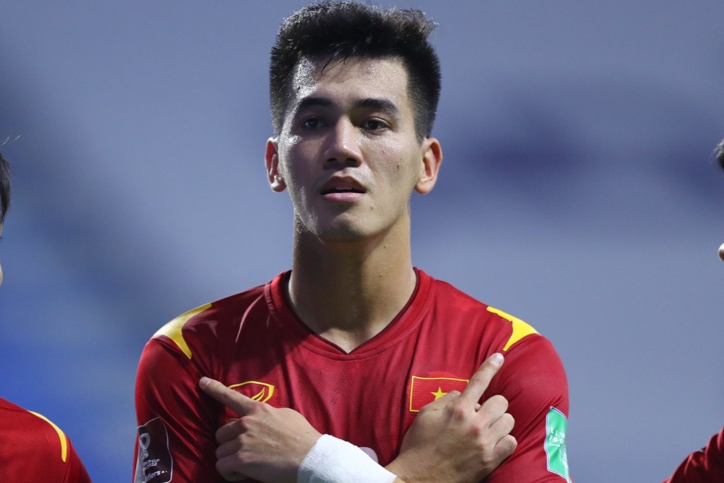 FIFA khen ngoi chien tich lich su cua tuyen Viet Nam hinh anh