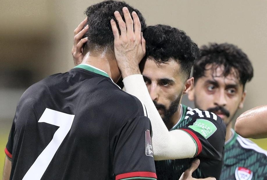 UAE co nguy co cao bi loai neu thua tuyen Viet Nam hinh anh