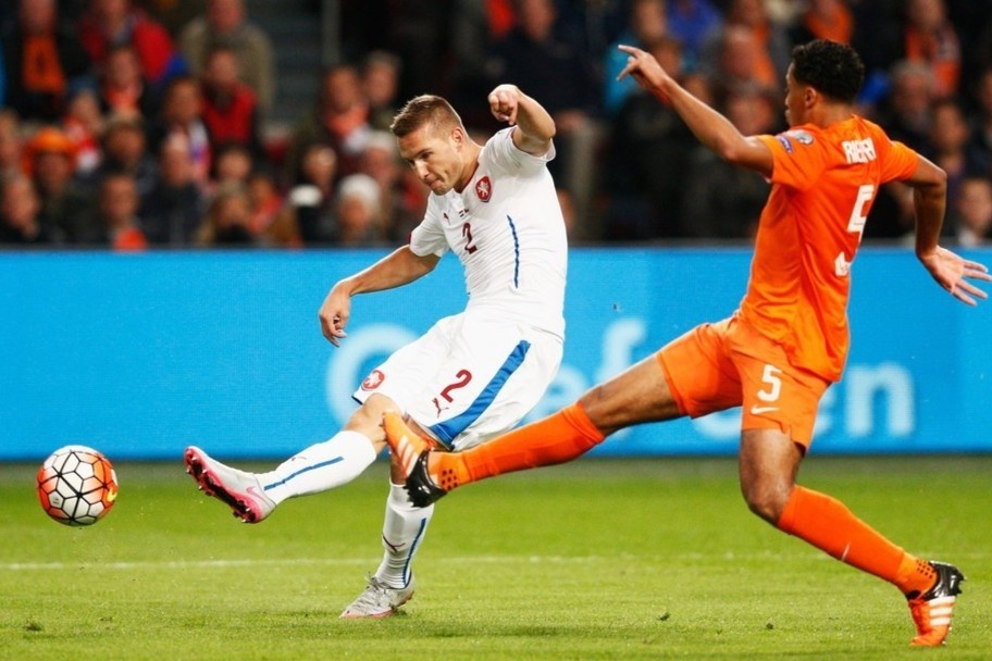 Tuyen thu CH Czech tung an tap voi Mac Hong Quan hinh anh