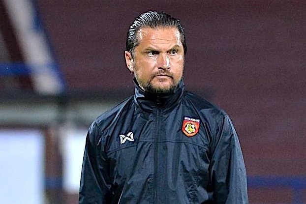 HLV U23 Myanmar: 'Toi khong ngan doi nao, ke ca Viet Nam' hinh anh