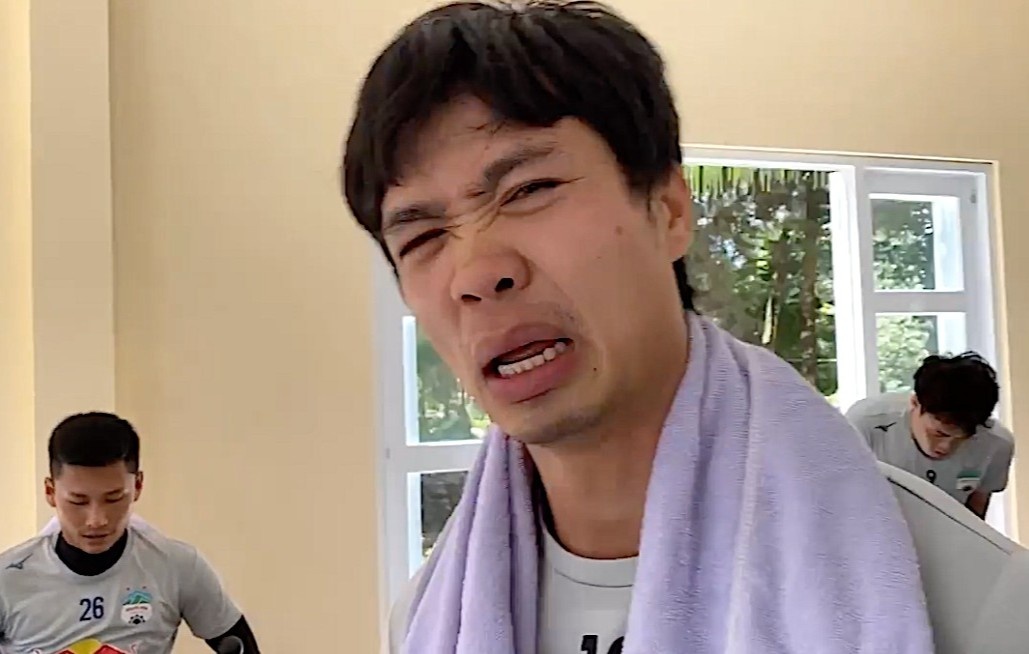 Bieu cam cua Cong Phuong khi tap nang hinh anh